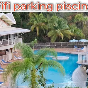 Hébergement de vacances De La Baie Trinité 2 Swimming Pools Wifi Free Parking, Trinité (Tartane)